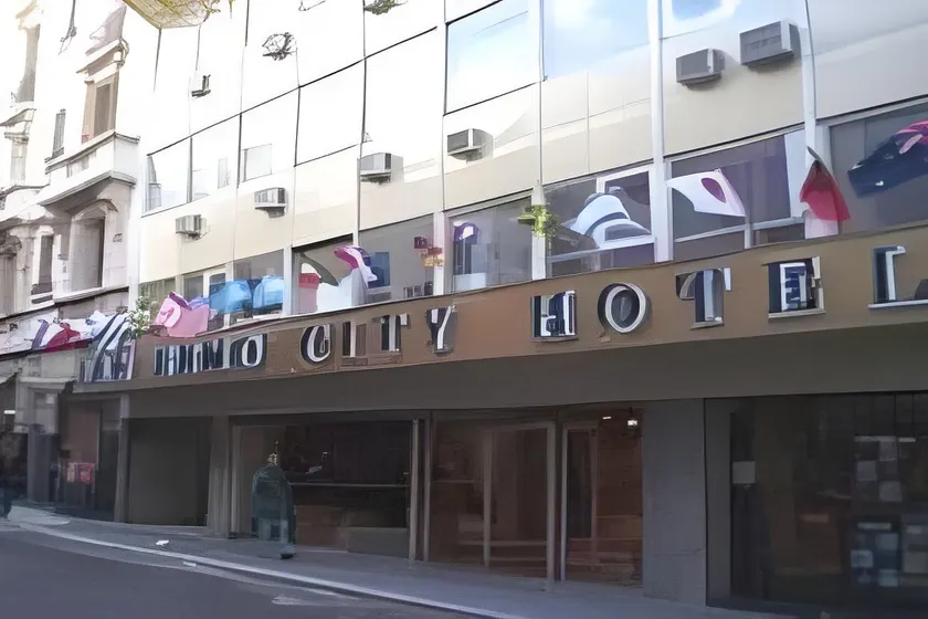 San Remo City Hotel - Image 1
