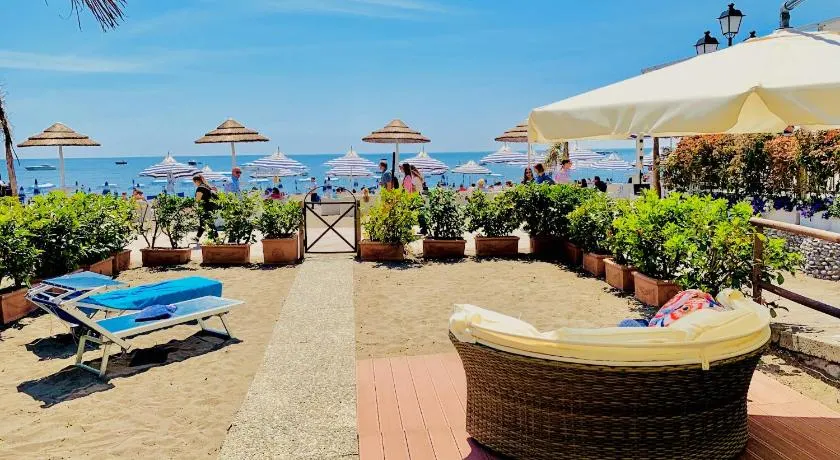 belle suite sur la plage de Positano - Image 1