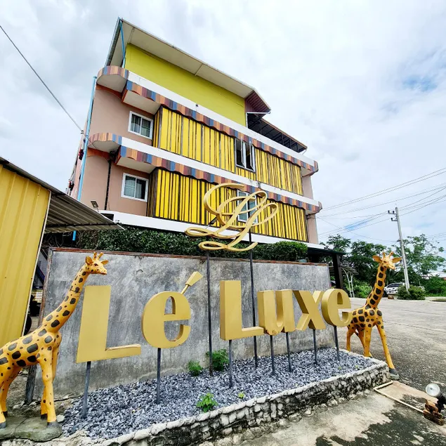 Le Luxe Residence - Image 1