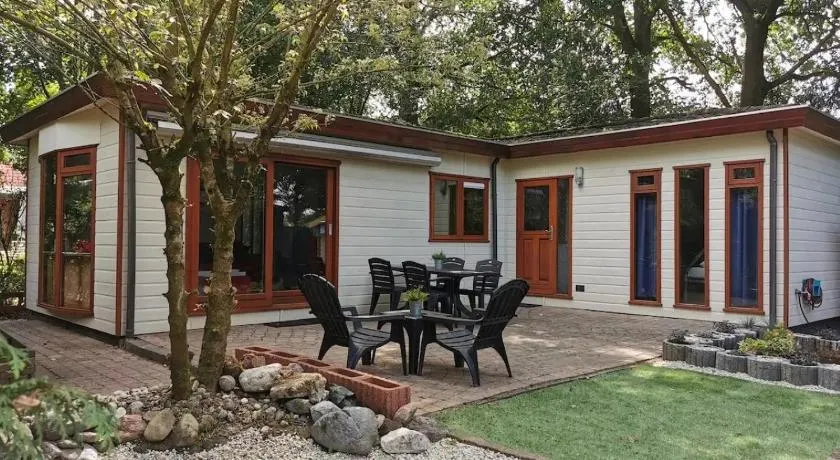 Chalet Rust-ique - Image 1