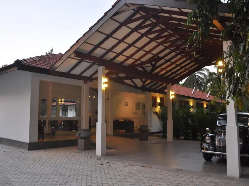 Aarya hotel - Image 1