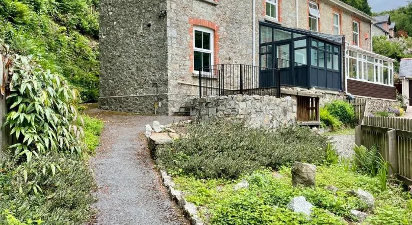 Dartmoor Cottage - Image 1