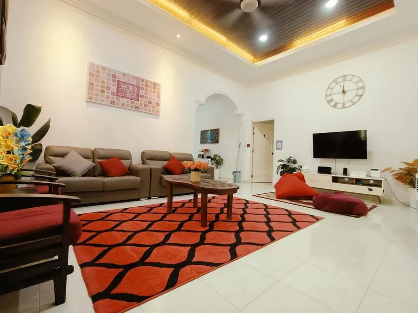 Redhousehomestay - Image 1