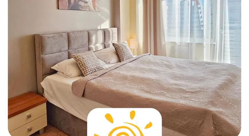 Holiday Home Aparthotel - Image 1