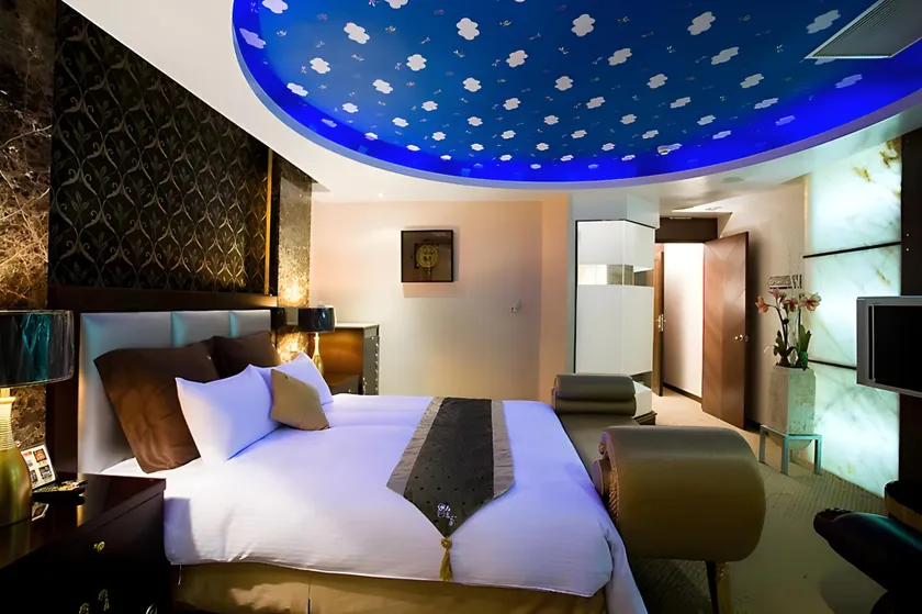 Crystal Business Motel - Image 1