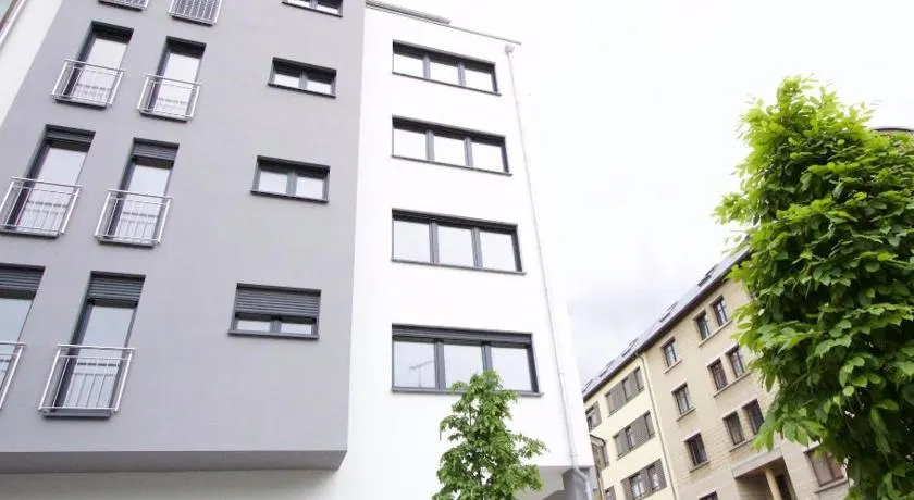 Elegant Apartment at Luxembourg Gare - Image 1
