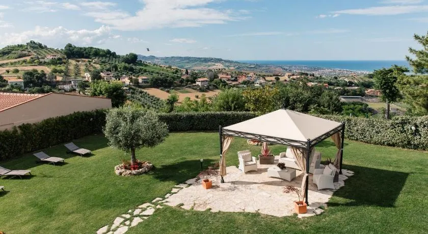 Villa Mascitti B&B Tortoreto Alto - Image 1