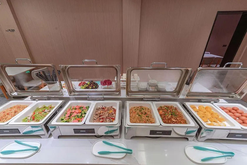 Yunduo Jierdun Hotel (Liuzhou Five Star Pedestrian Street Diwang New World) - Image 1