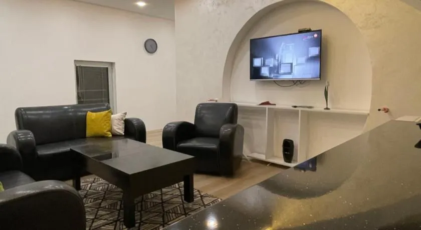 LUNA Apartment - Image 1