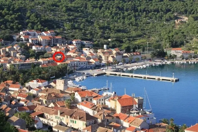 Apartment Tenara A2 Vis, Island Vis - Image 1