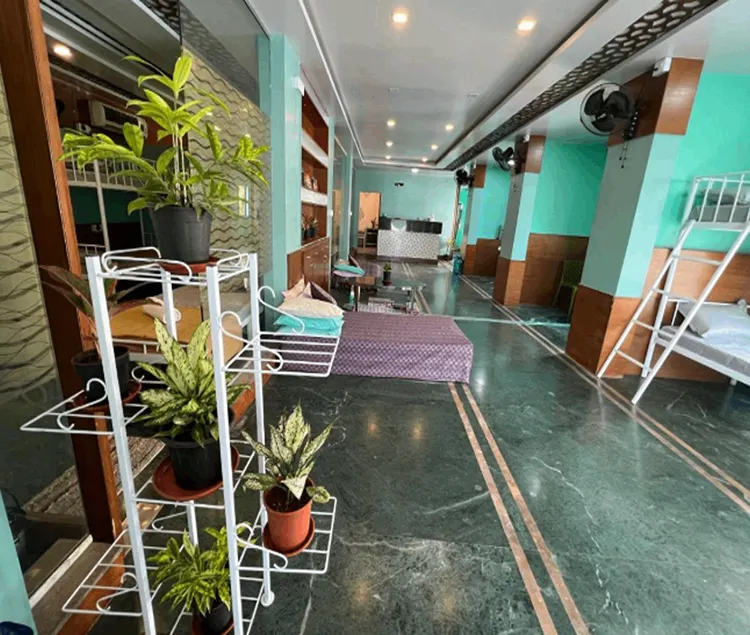 Backpackers hostel - Image 1