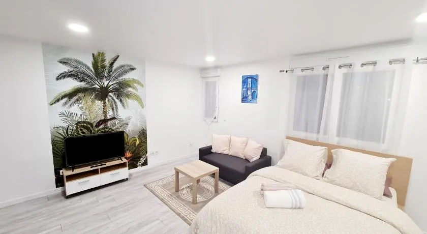 Appartement lumineux avec parking - Image 1