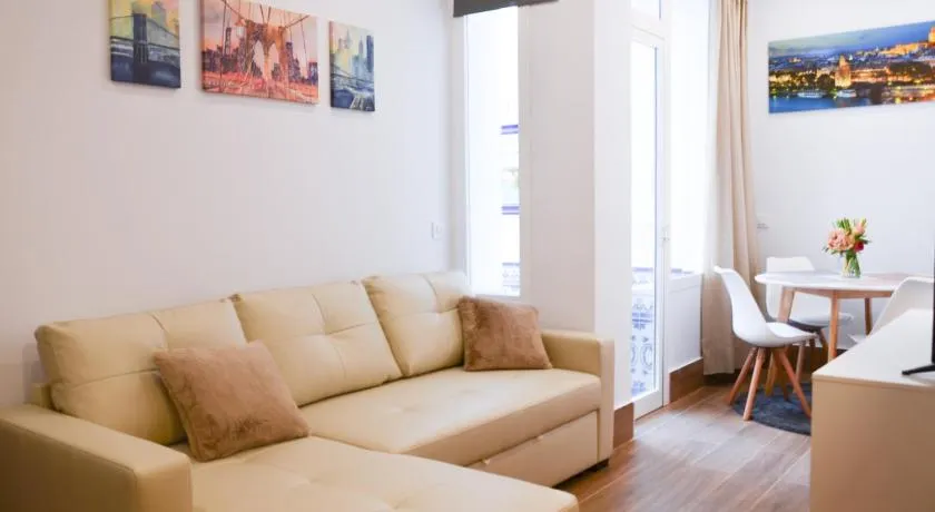 Apartamento San Jacinto - Image 1
