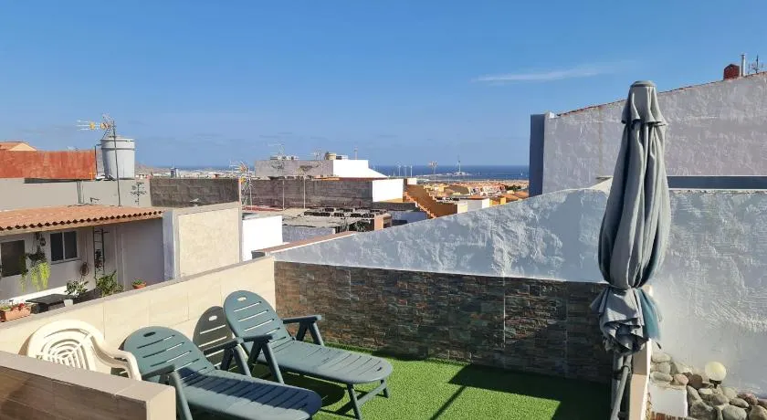 Holidays or work 3 bedrooms 90 M2 TERRACE AC - Image 1