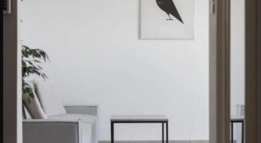 Shiraz Trio Apartament - Image 1