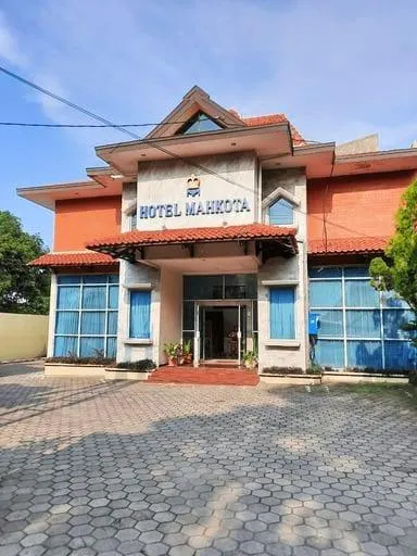 Hotel Mahkota - Image 1