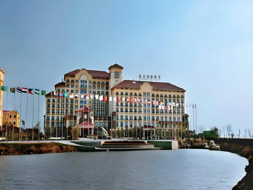 Haiyang Shenglong Jianguo Hotel - Image 1