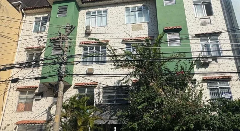 Studios confortáveis na URCA, perto Pão de Açucar, reformados, WI-FI, TV e ar condicionado SPLIT, pauloangerami MC301 - Image 1