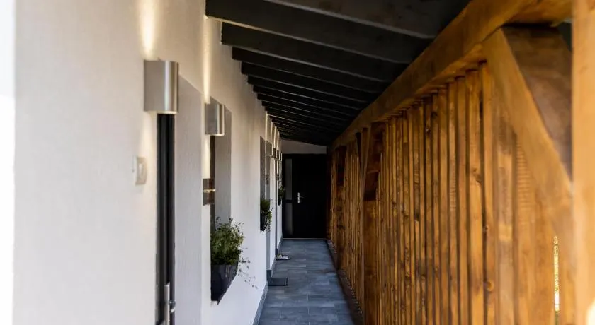 Corvin Guesthouse - Image 1