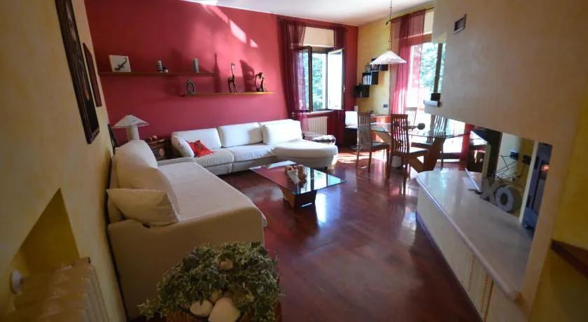 Samsara Casa indipendente, con giardino privato e box - Image 1