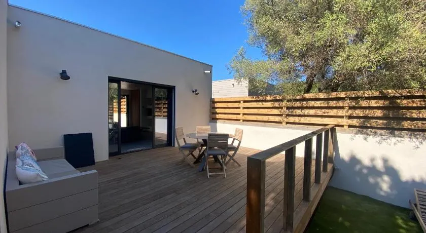 Mini-Villa Jade - Image 1