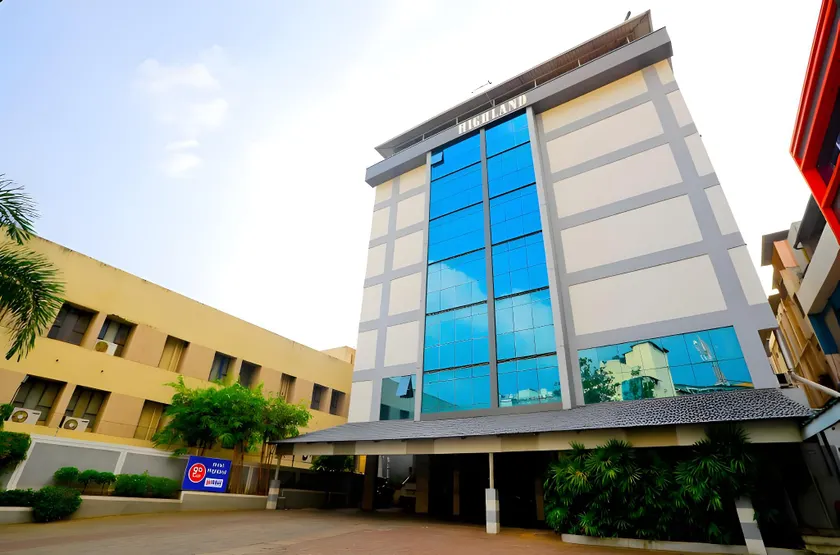 Hotel Highland - Image 1