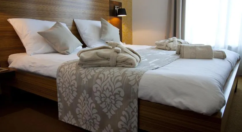Hotel Gold Club - Image 1