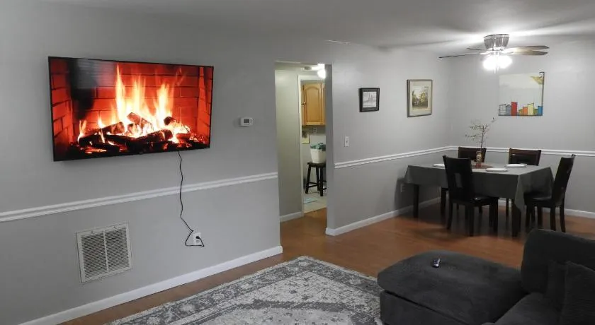 CONDO 101c - Image 1