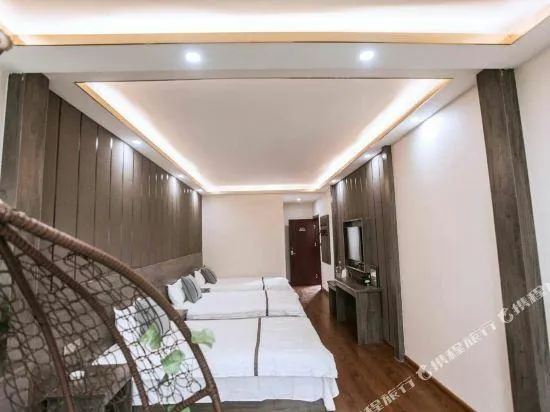 Terracotta Army Theme Apartment - Image 1