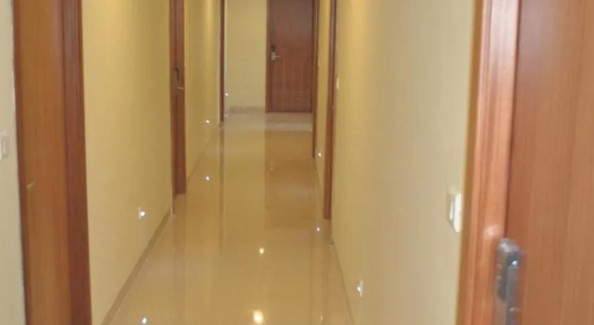 Vettoor Nanas Inn - Image 1