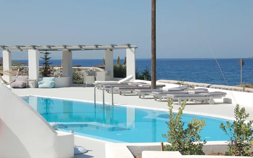 boutique hotel in oia santorini next to the sea - Image 1