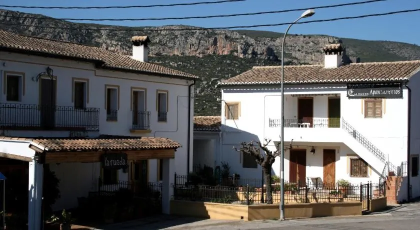 La Rueda Apartamentos Rurales - Image 1