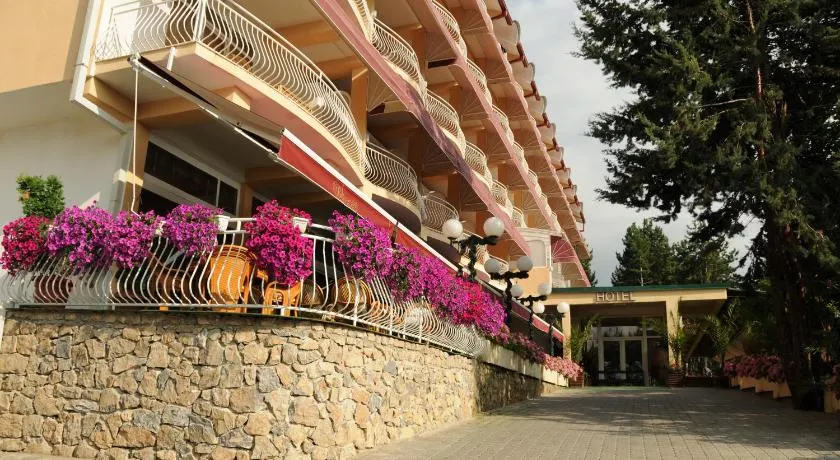 Hotel Belvedere - Image 1