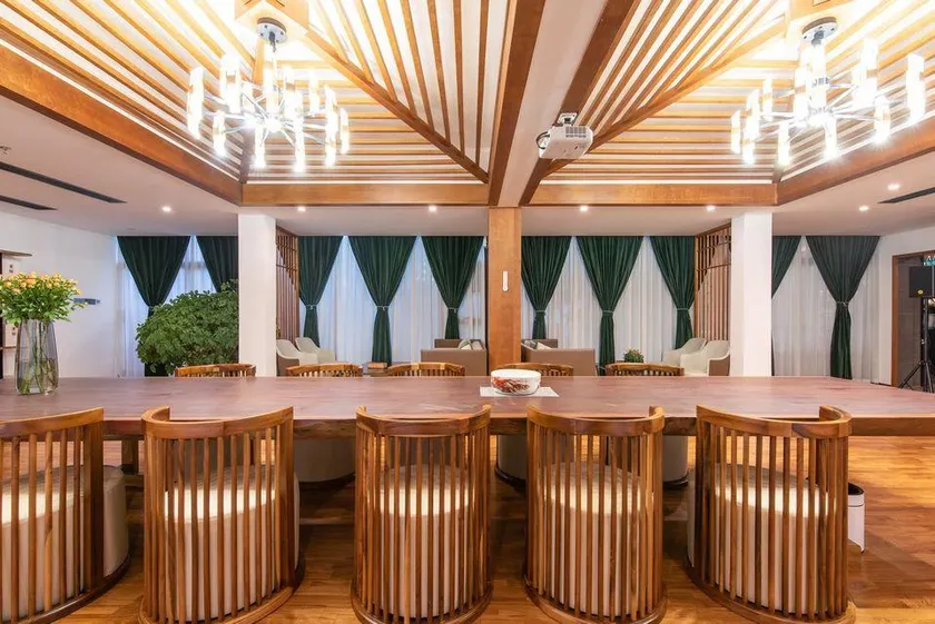 52 Creative Workshop Hotel - Image 1