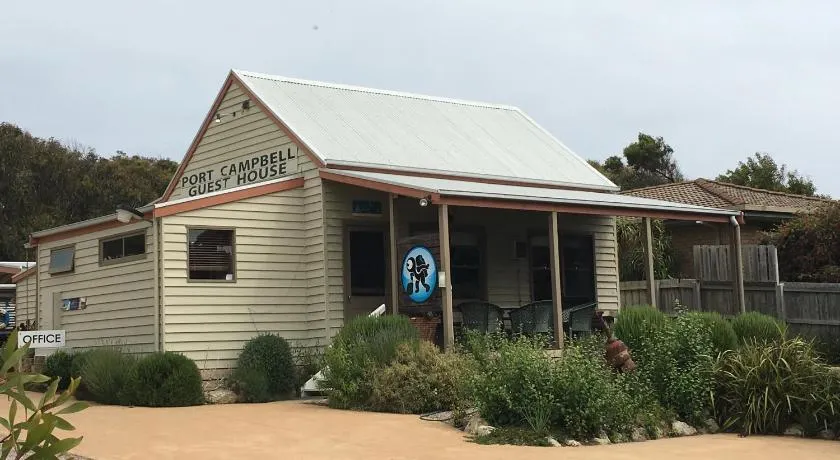 Port Campbell Guesthouse & Flash Packers - Image 1