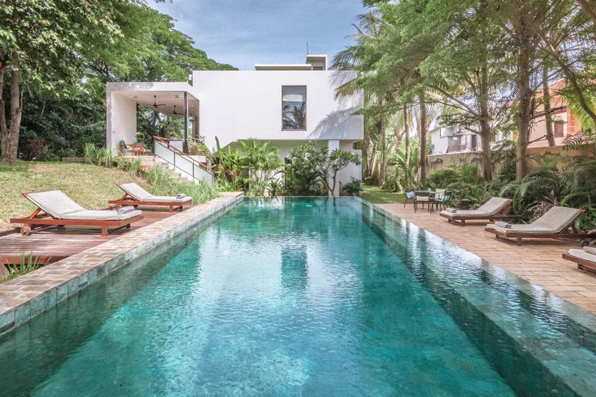 Rose Apple Residences-  Luxurious 5 Bedrooms Villa - Image 1