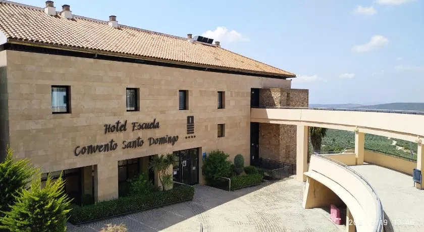 Escuela-Hotel Convento Santo Domingo - Image 1