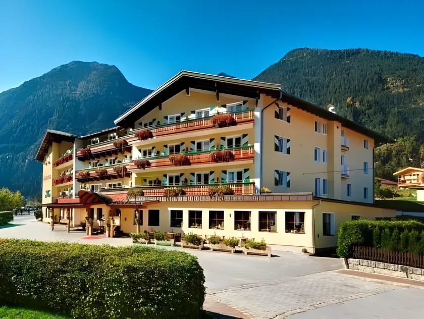 Nationalparkhotel Klockerhaus - Image 1