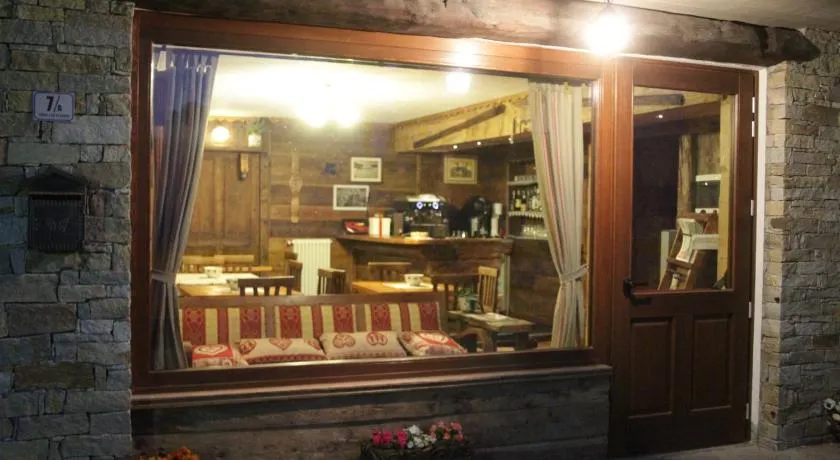 Chambres D'Hotes Les Fleurs - Image 1