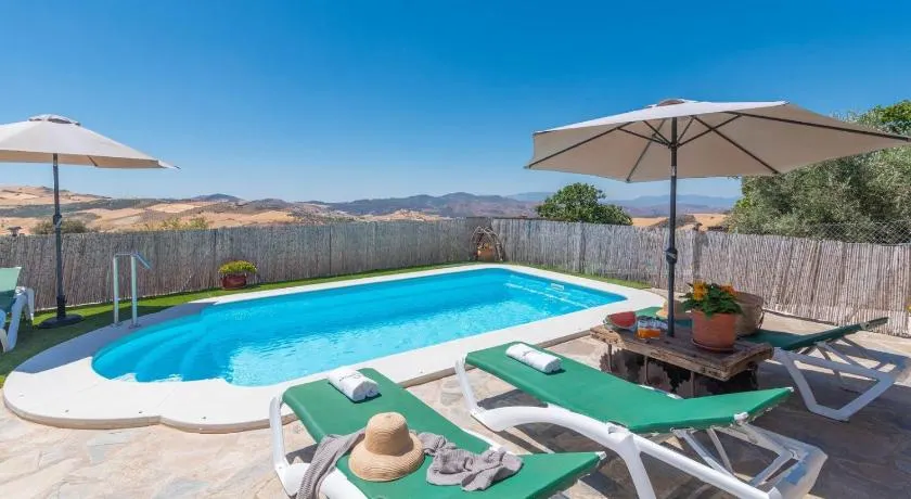 Casa Pulirio Antequera - La Higuera by Ruralidays - Image 1