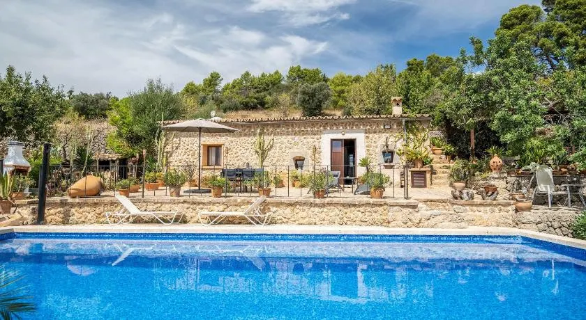 CAN PULIT - finca romántica con piscina y vistas - Image 1