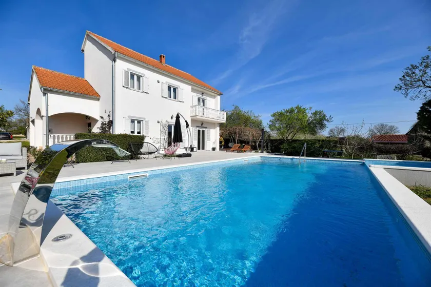 Villa Vito with pool - Image 1