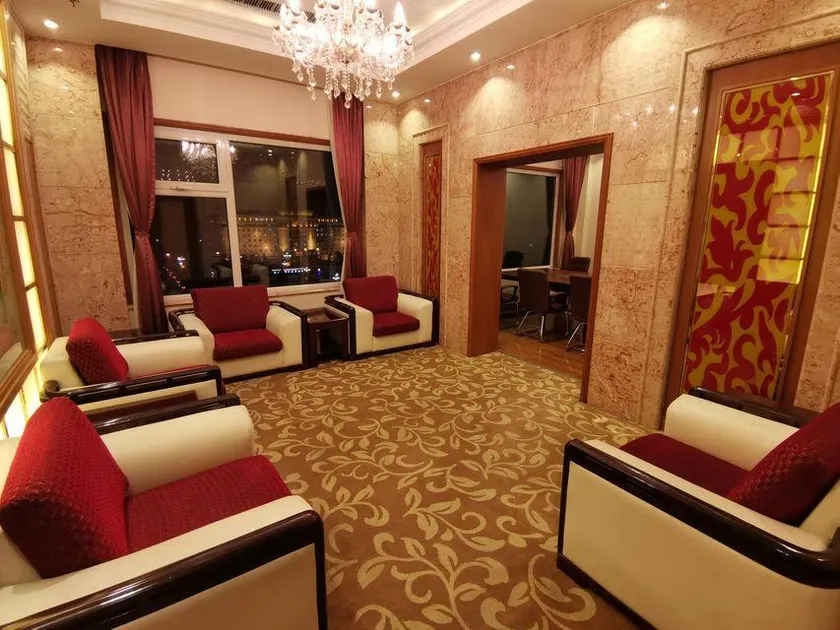 Huasheng Hotel - Image 1