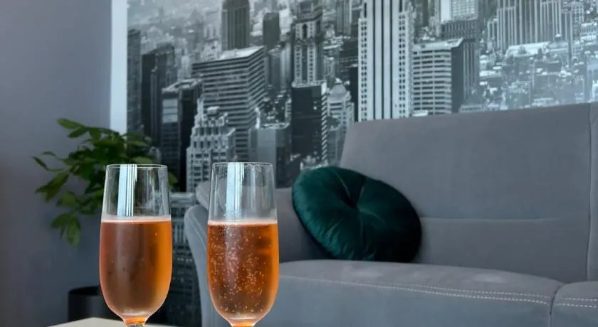 Krasta Home apartament Parking & With CITY & RIVER VIEW - Image 1