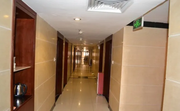 Huang Sheng Tong Tong Hotel - Image 1