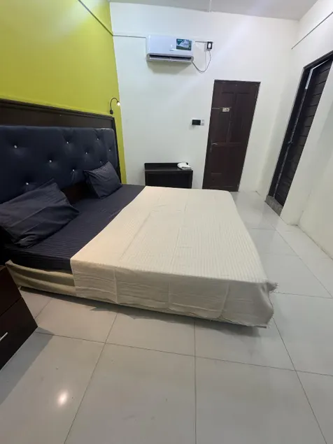 Metro City Hotel - Image 1