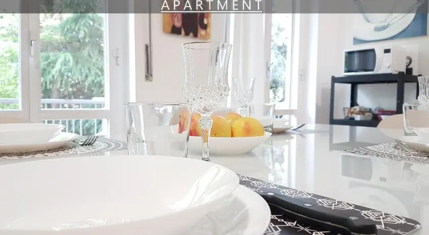 LAB3 City Private Apartment - 2 Bedrooms - Image 1