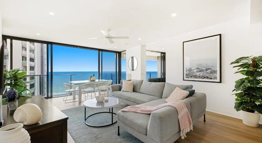 Oracle Broadbeach Tower 1 Lvl 20 Free parking - GC Getaways - Image 1