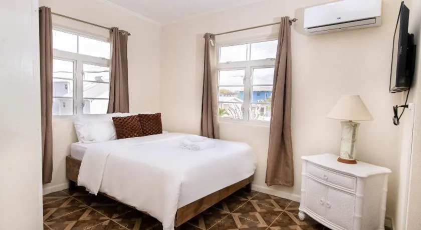 Mariner Suites - Image 1
