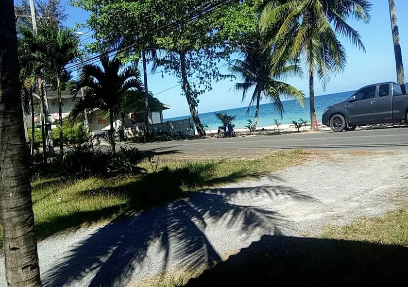 Chill Beach Resort - Image 1